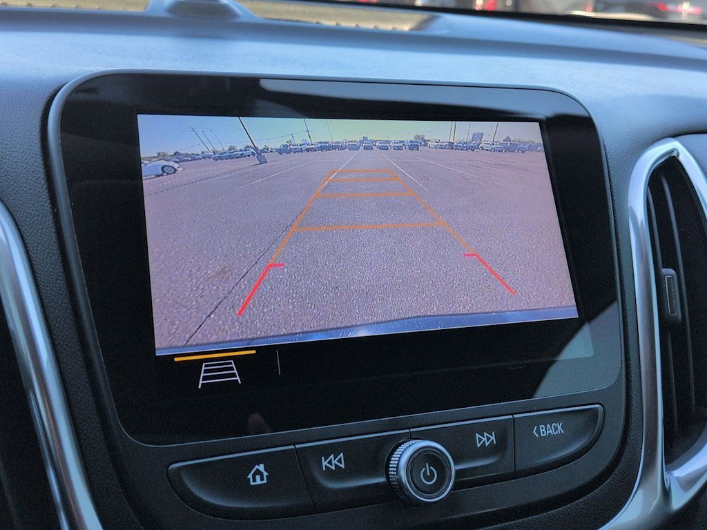 Thumbnail: 2021 Chevrolet Equinox - 32