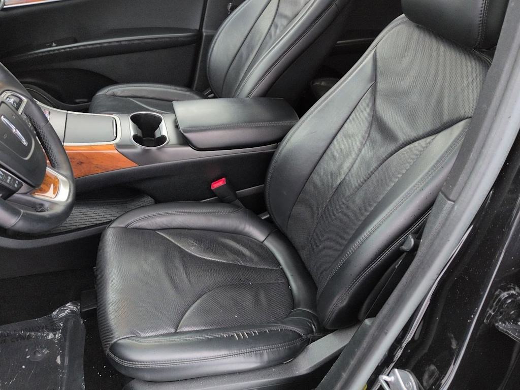 Thumbnail: 2019 Lincoln Nautilus - 11