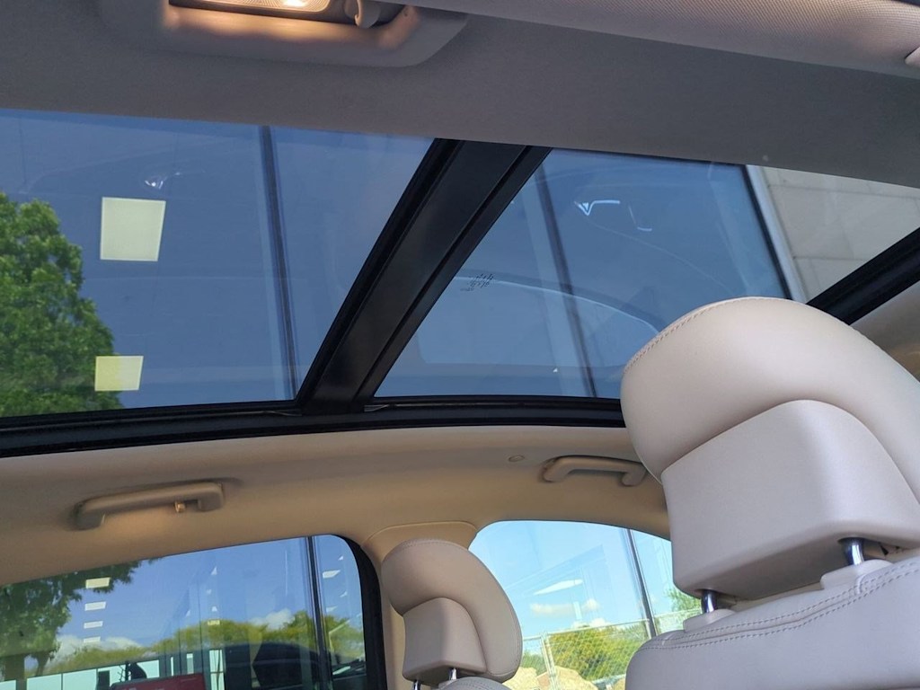 Thumbnail: 2017 Lincoln MKX - 27