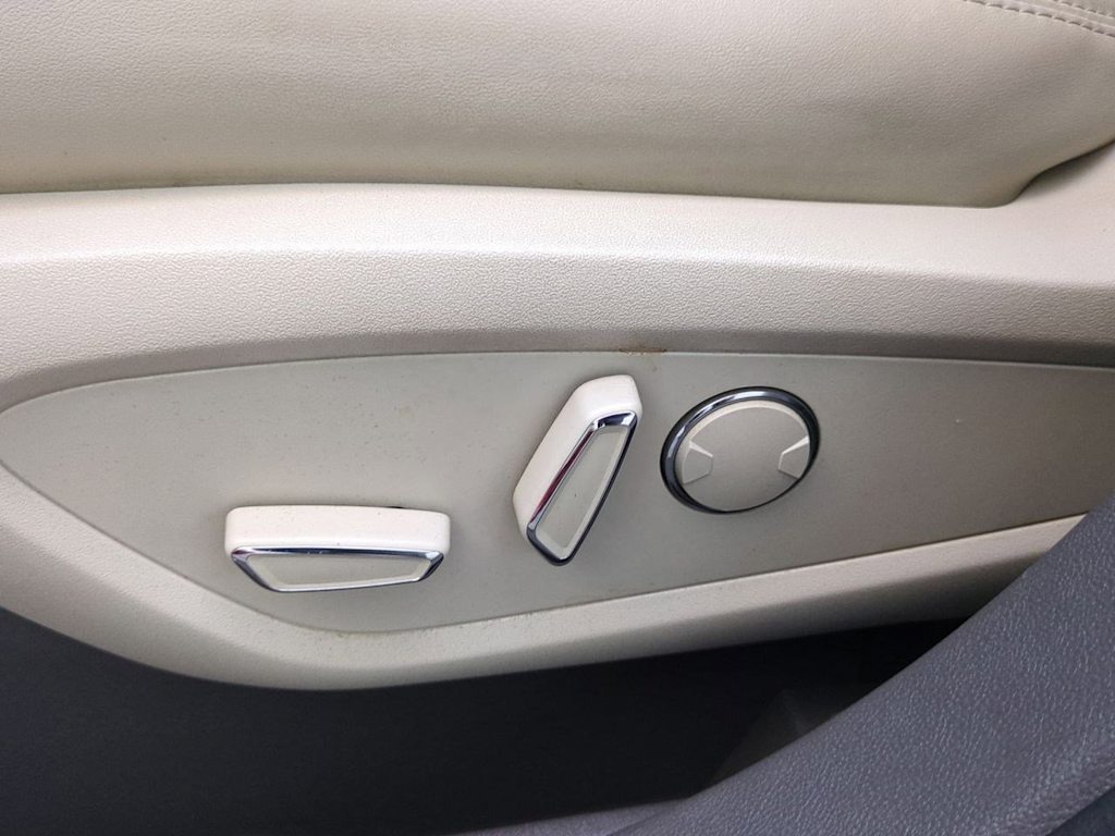 Thumbnail: 2017 Lincoln MKX - 23