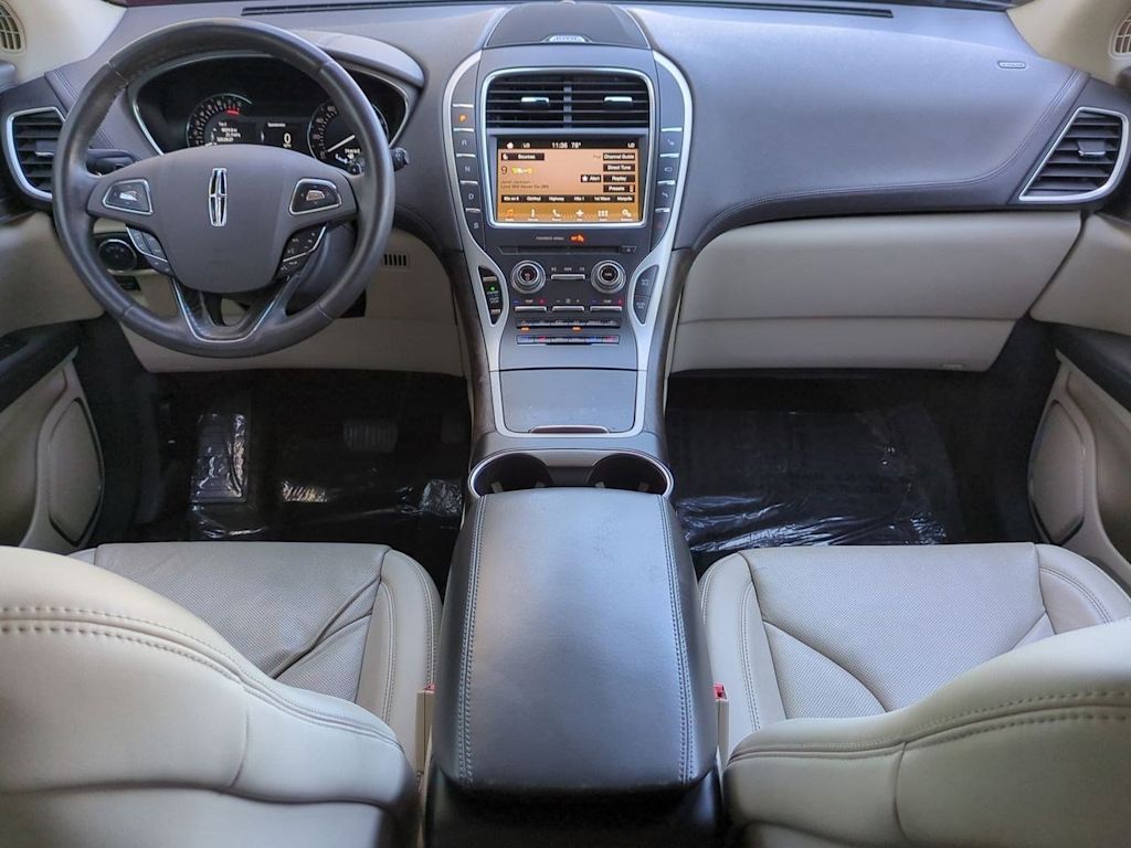 Thumbnail: 2017 Lincoln MKX - 9