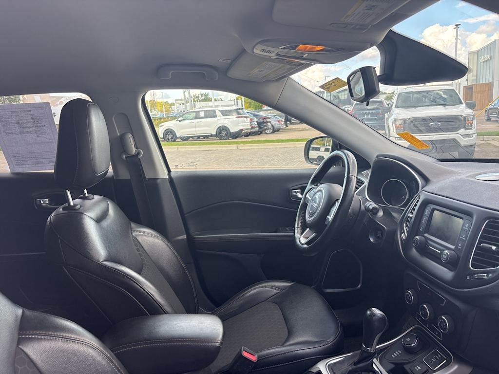 Thumbnail: 2018 Jeep Compass - 25