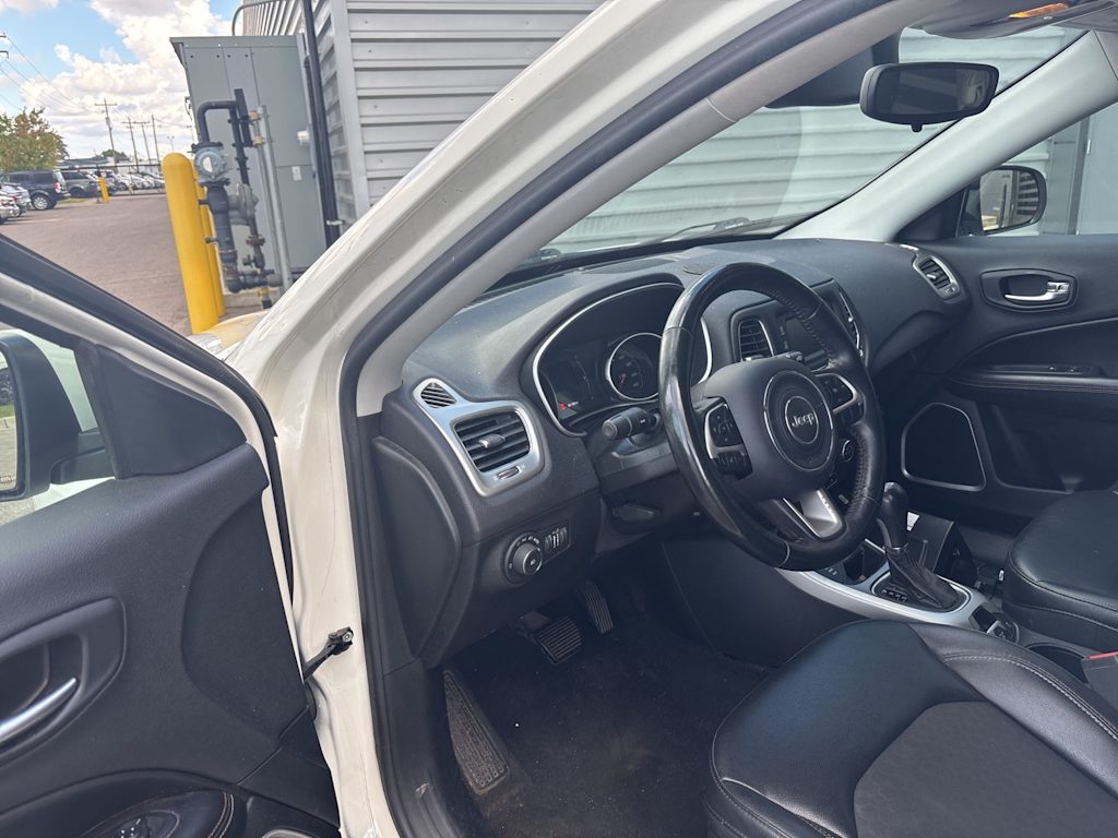 Thumbnail: 2018 Jeep Compass - 2