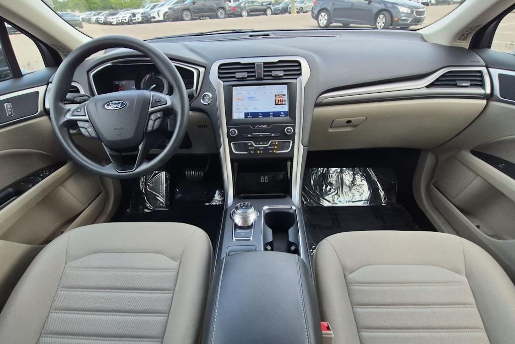 Thumbnail: 2020 Ford Fusion - 10