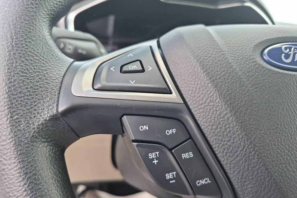Thumbnail: 2020 Ford Fusion - 26
