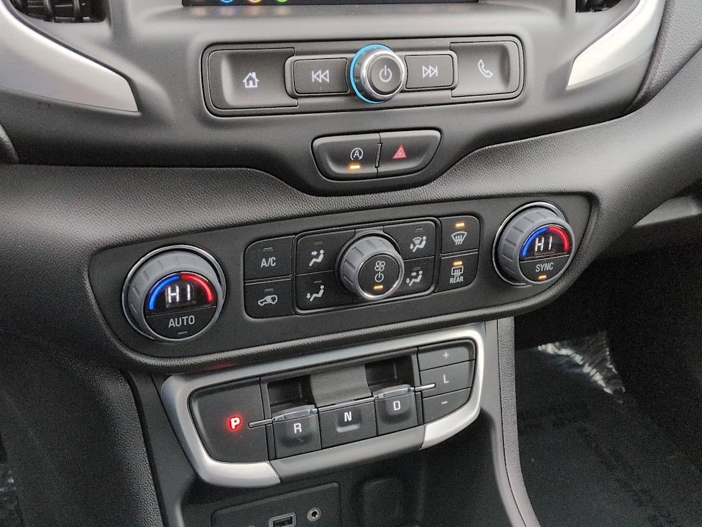 Thumbnail: 2024 GMC Terrain - 31