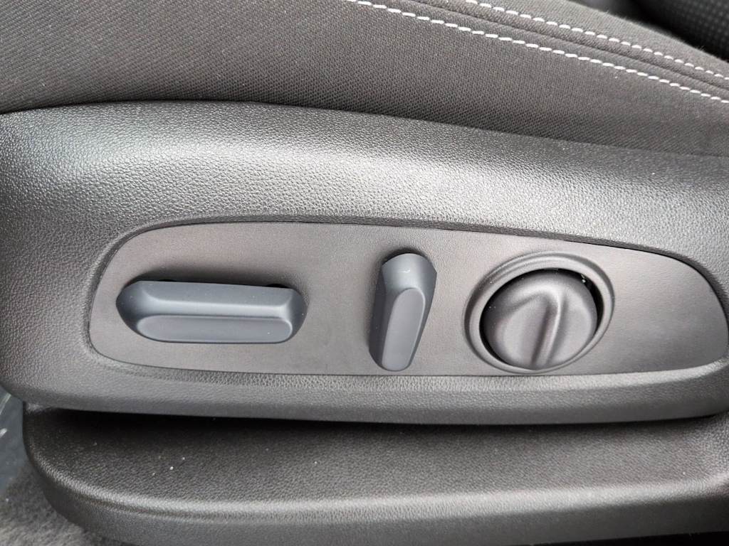 Thumbnail: 2024 GMC Terrain - 25