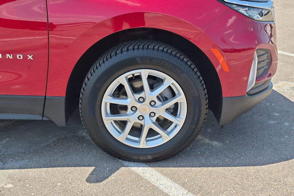 Thumbnail: 2022 Chevrolet Equinox - 8