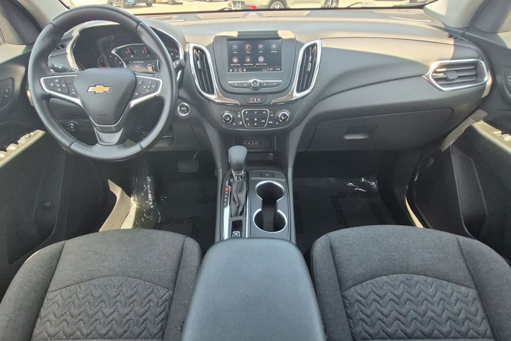 Thumbnail: 2022 Chevrolet Equinox - 10