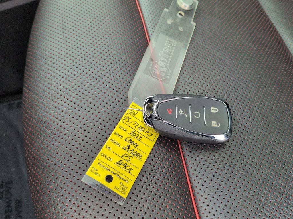 Thumbnail: 2023 Chevrolet Blazer - 19