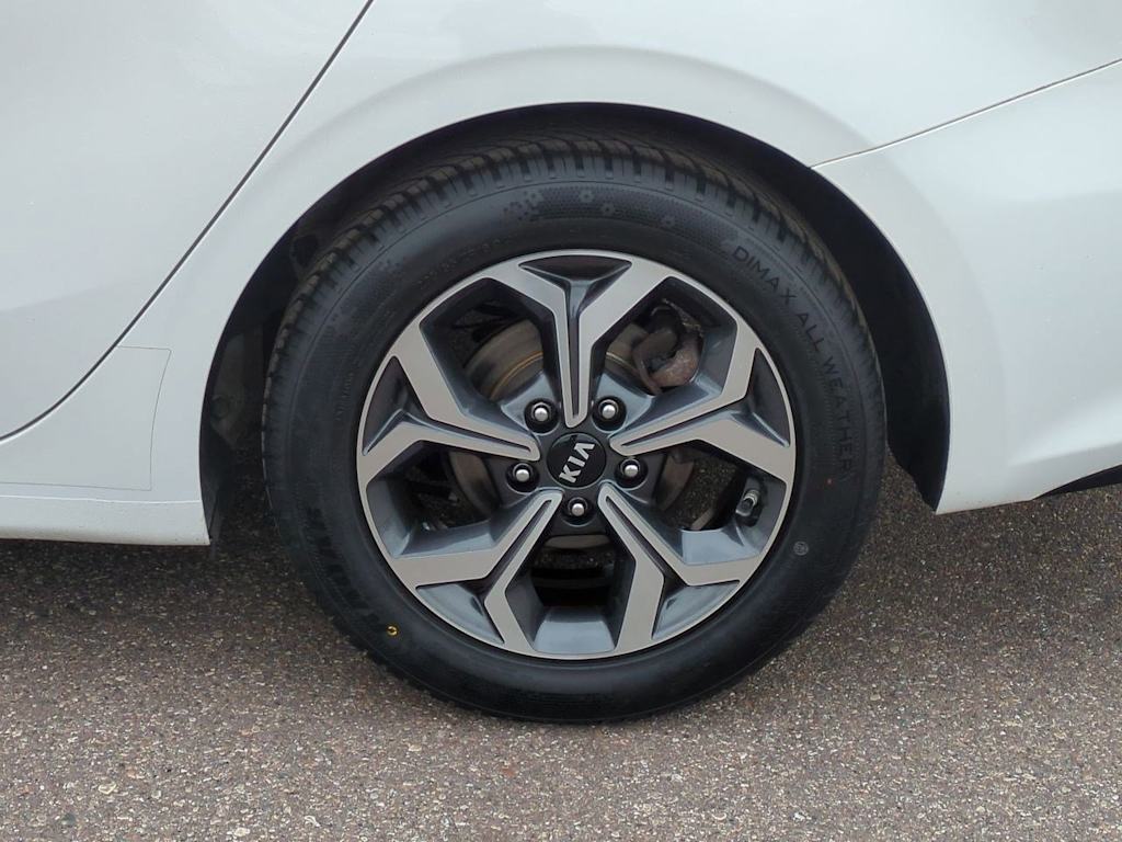 Thumbnail: 2021 Kia Forte - 8