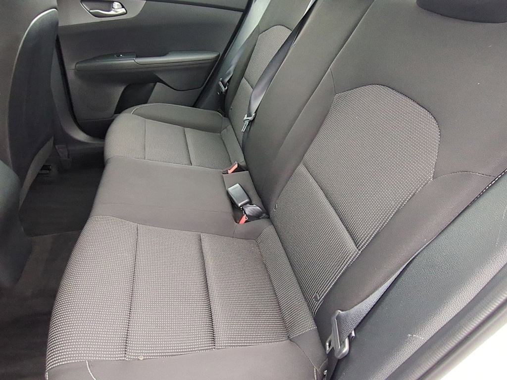 Thumbnail: 2021 Kia Forte - 12