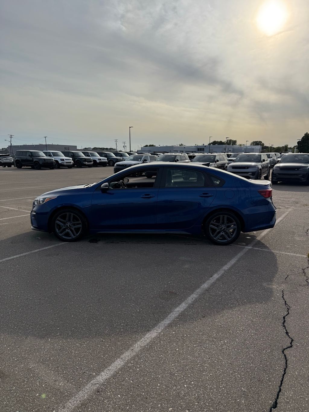 Thumbnail: 2020 Kia Forte - 6