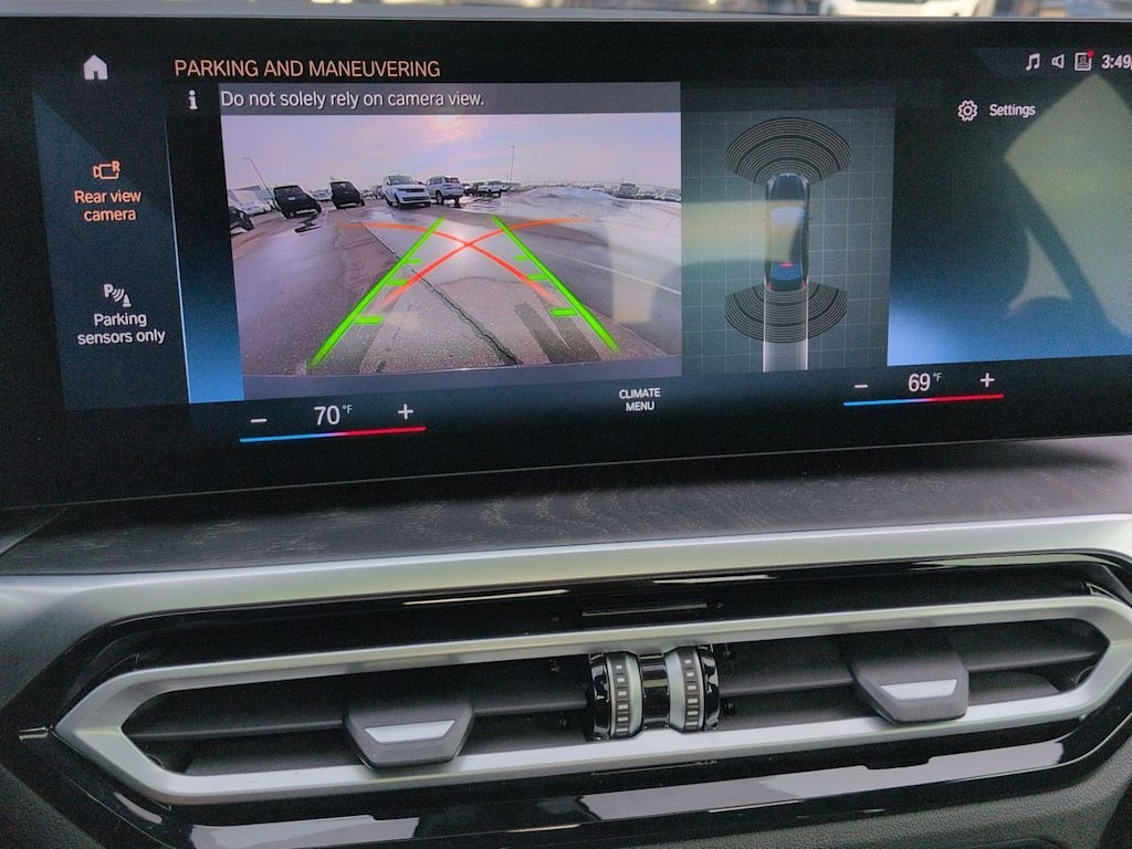 Thumbnail: 2024 BMW 3 Series - 36