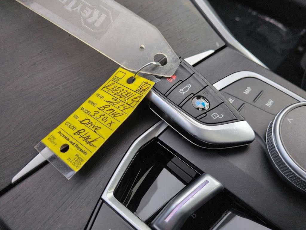 Thumbnail: 2024 BMW 3 Series - 19