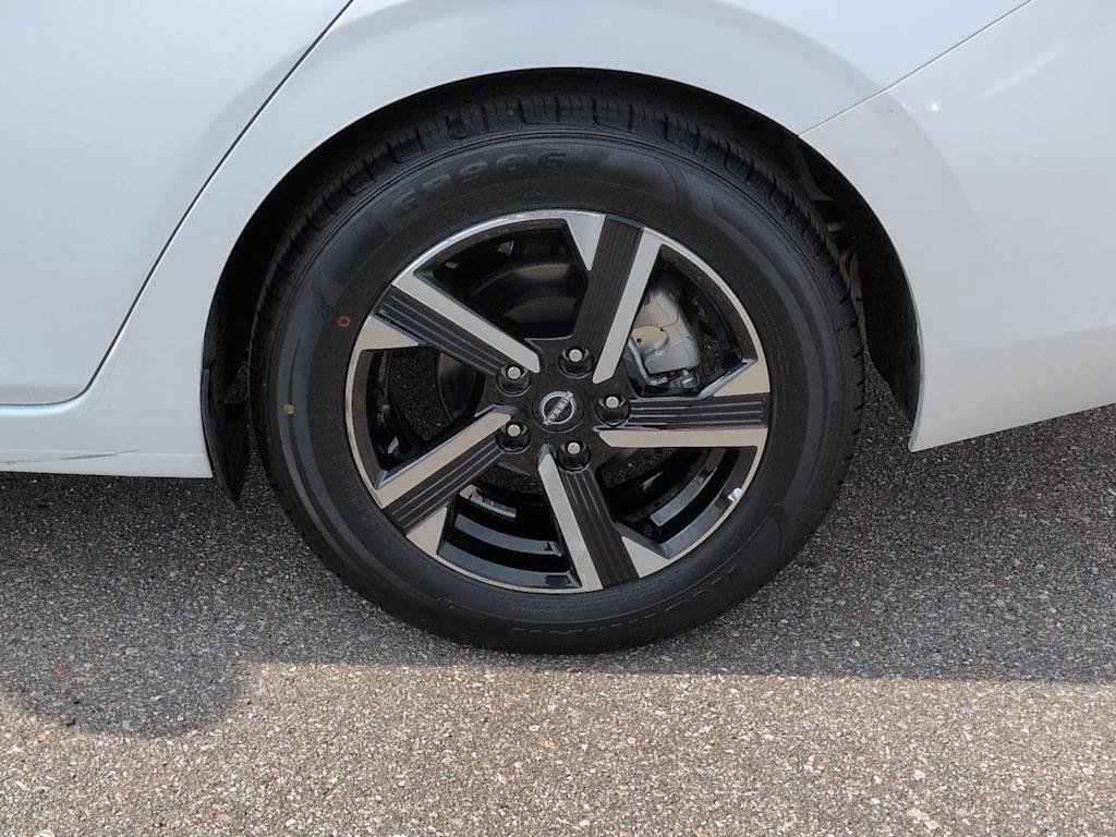 Thumbnail: 2024 Nissan Sentra - 8