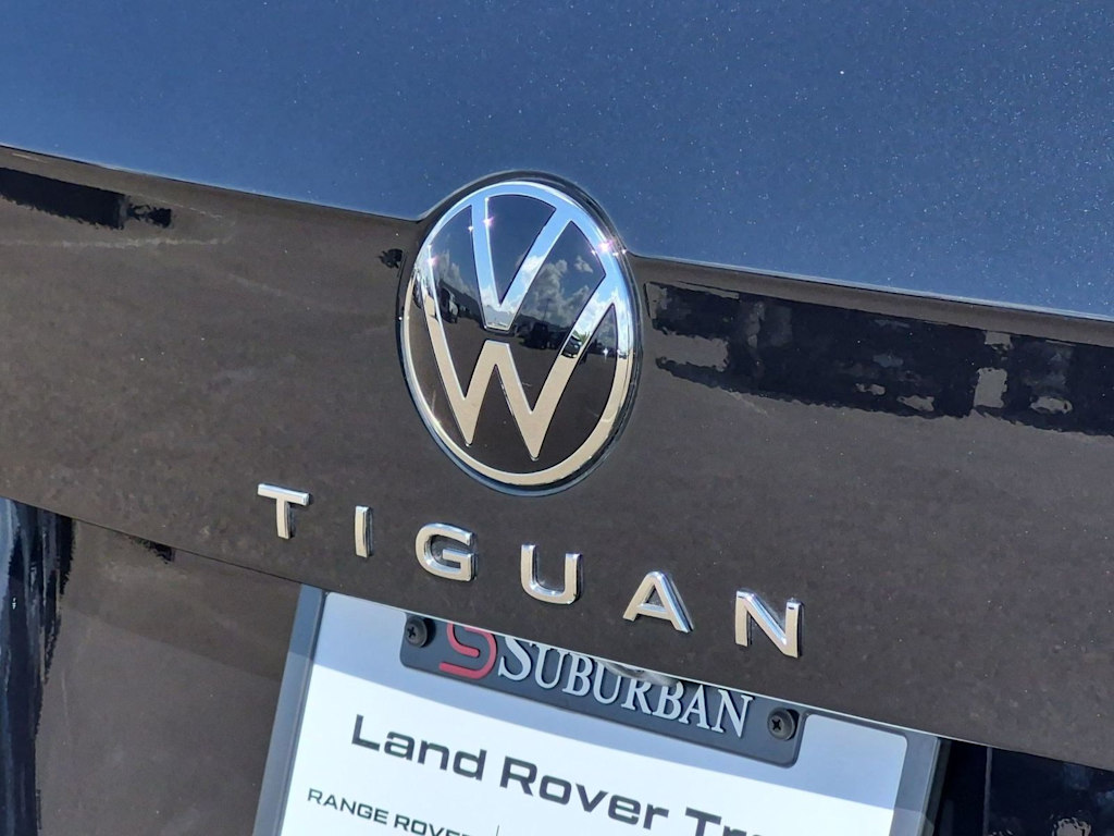Thumbnail: 2023 Volkswagen Tiguan - 24