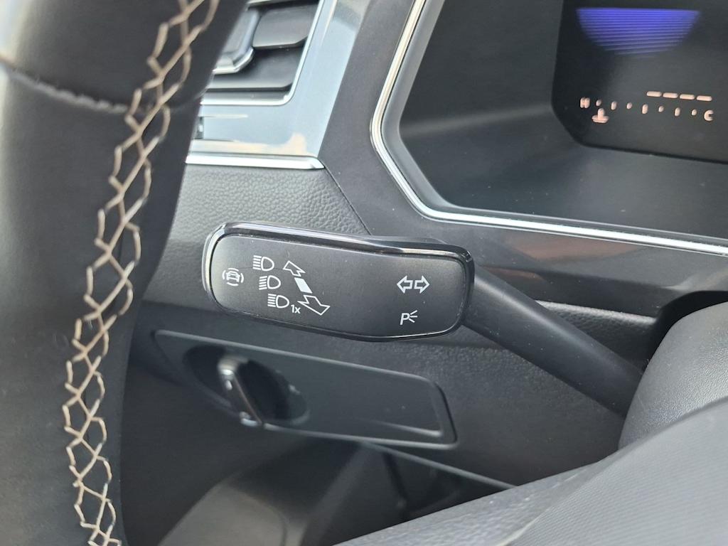 Thumbnail: 2023 Volkswagen Tiguan - 31