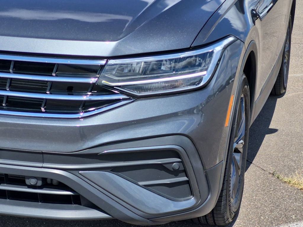 Thumbnail: 2023 Volkswagen Tiguan - 23