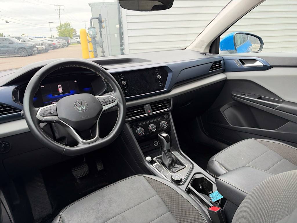 Thumbnail: 2023 Volkswagen Taos - 7