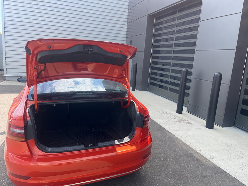 Thumbnail: 2019 Volkswagen Jetta - 8