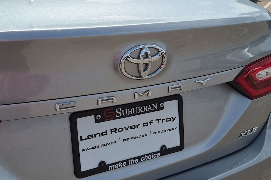 Thumbnail: 2020 Toyota Camry - 24