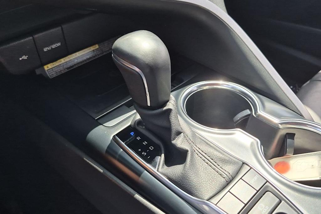 Thumbnail: 2020 Toyota Camry - 33