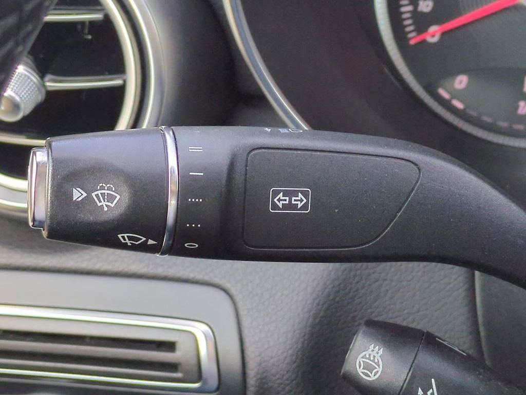 Thumbnail: 2017 Mercedes-Benz C-Class - 30