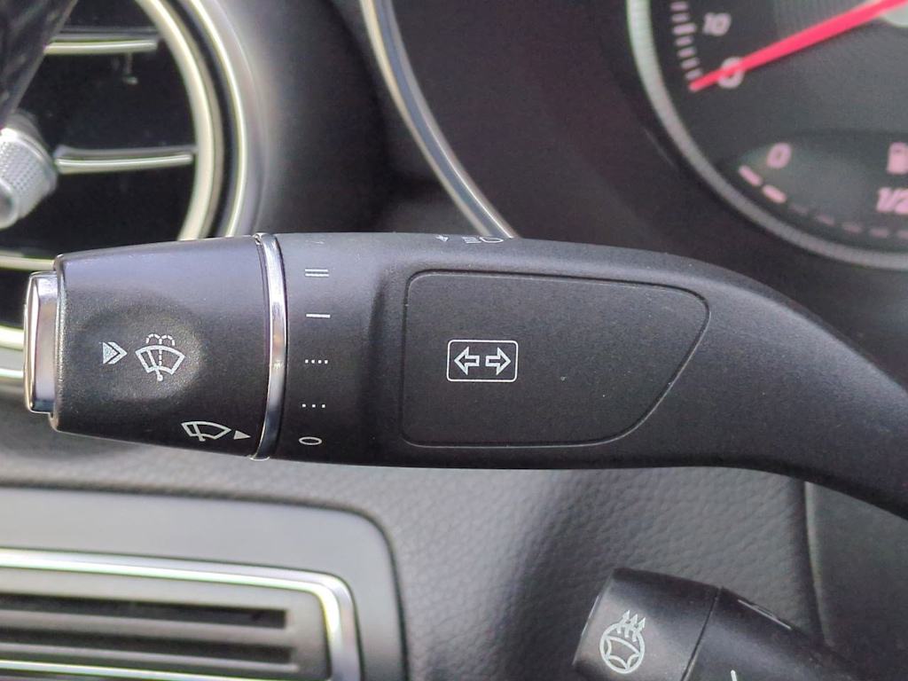 Thumbnail: 2017 Mercedes-Benz C-Class - 31