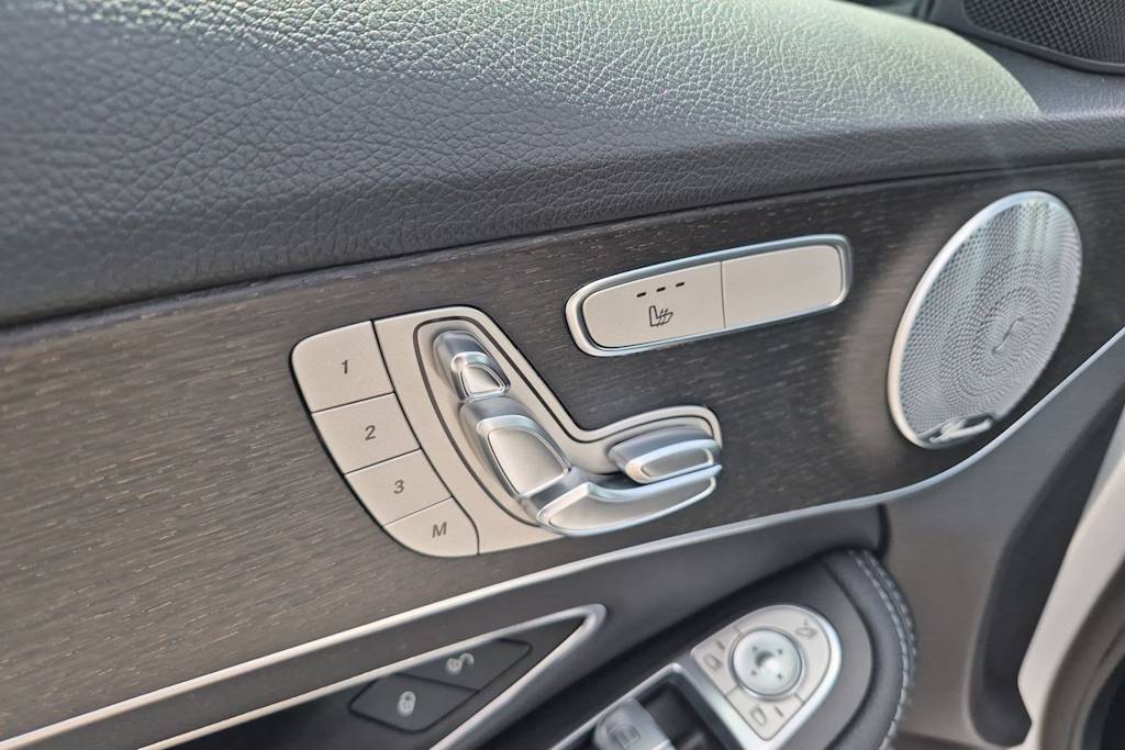 Thumbnail: 2019 Mercedes-Benz C-Class - 26