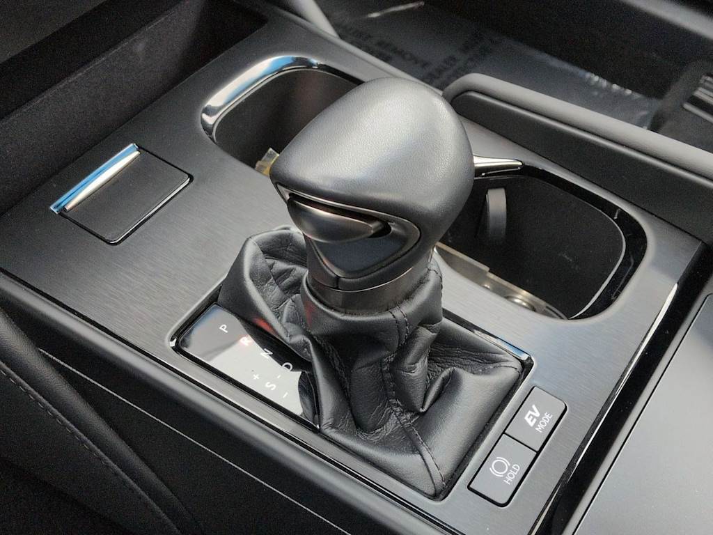 Thumbnail: 2024 Lexus ES - 16