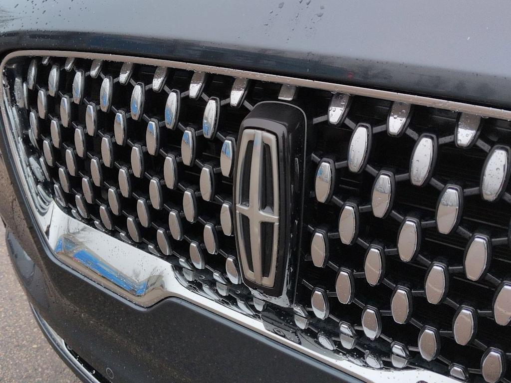 Thumbnail: 2022 Lincoln Aviator - 6