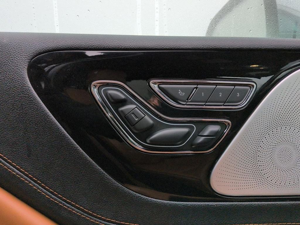 Thumbnail: 2022 Lincoln Aviator - 26