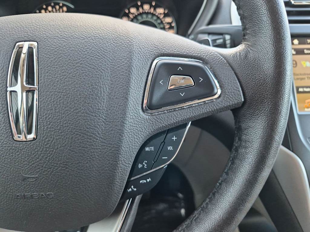 Thumbnail: 2017 Lincoln MKC - 30