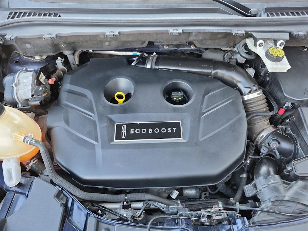 Thumbnail: 2017 Lincoln MKC - 8