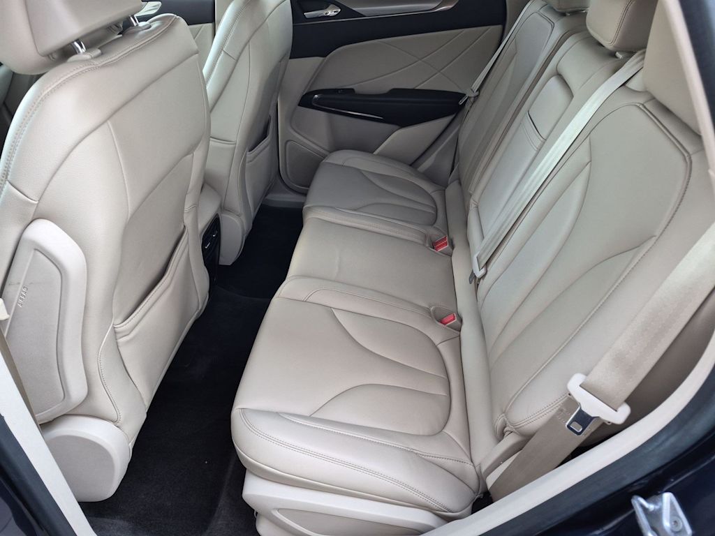 Thumbnail: 2017 Lincoln MKC - 26