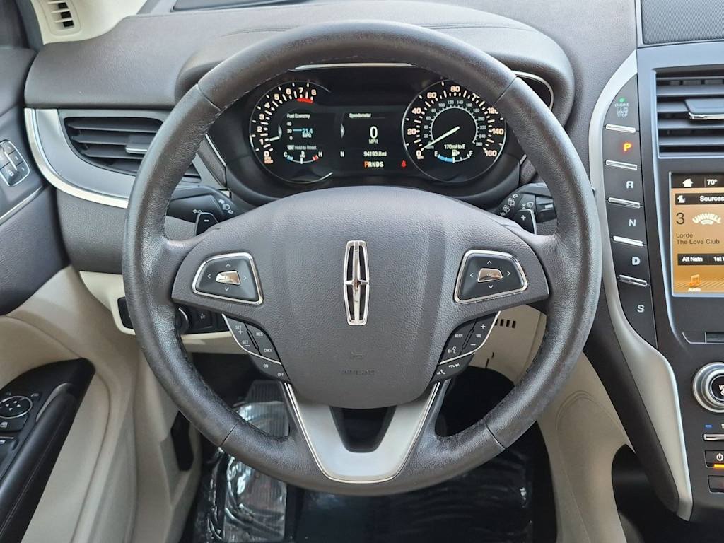 Thumbnail: 2017 Lincoln MKC - 9
