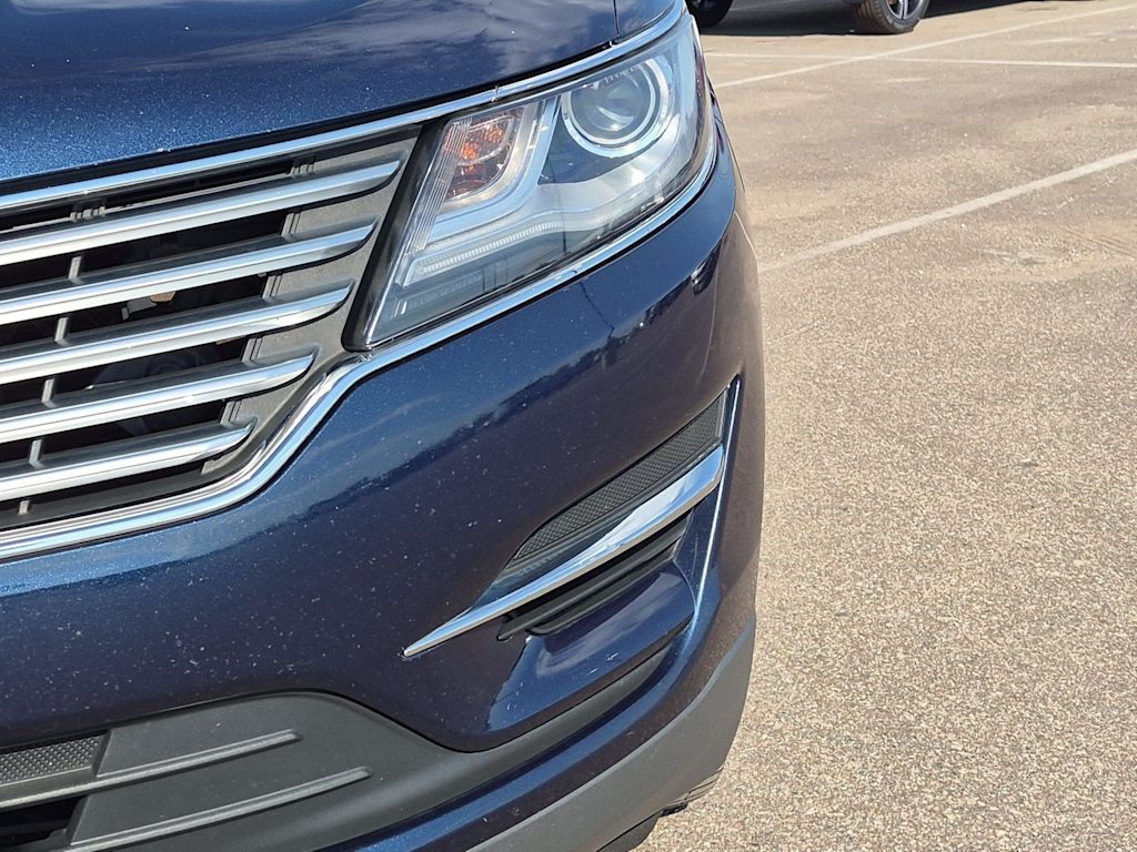Thumbnail: 2017 Lincoln MKC - 23