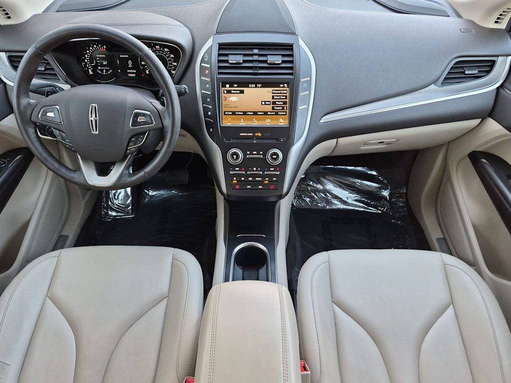 Thumbnail: 2017 Lincoln MKC - 2