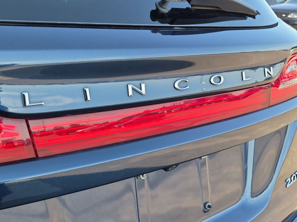 Thumbnail: 2017 Lincoln MKC - 24