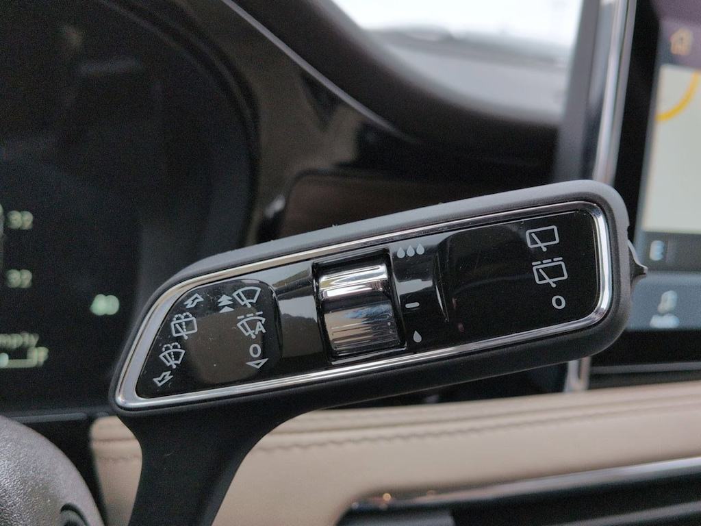 Thumbnail: 2021 Lincoln Corsair - 16