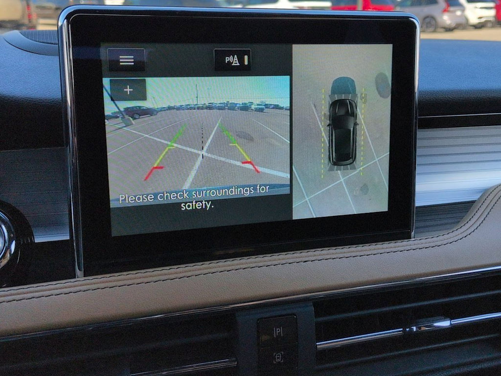 Thumbnail: 2021 Lincoln Corsair - 34