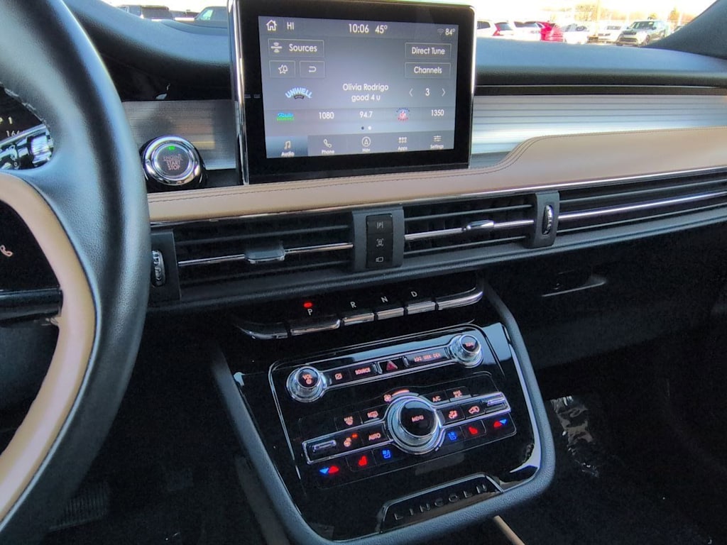 Thumbnail: 2021 Lincoln Corsair - 32