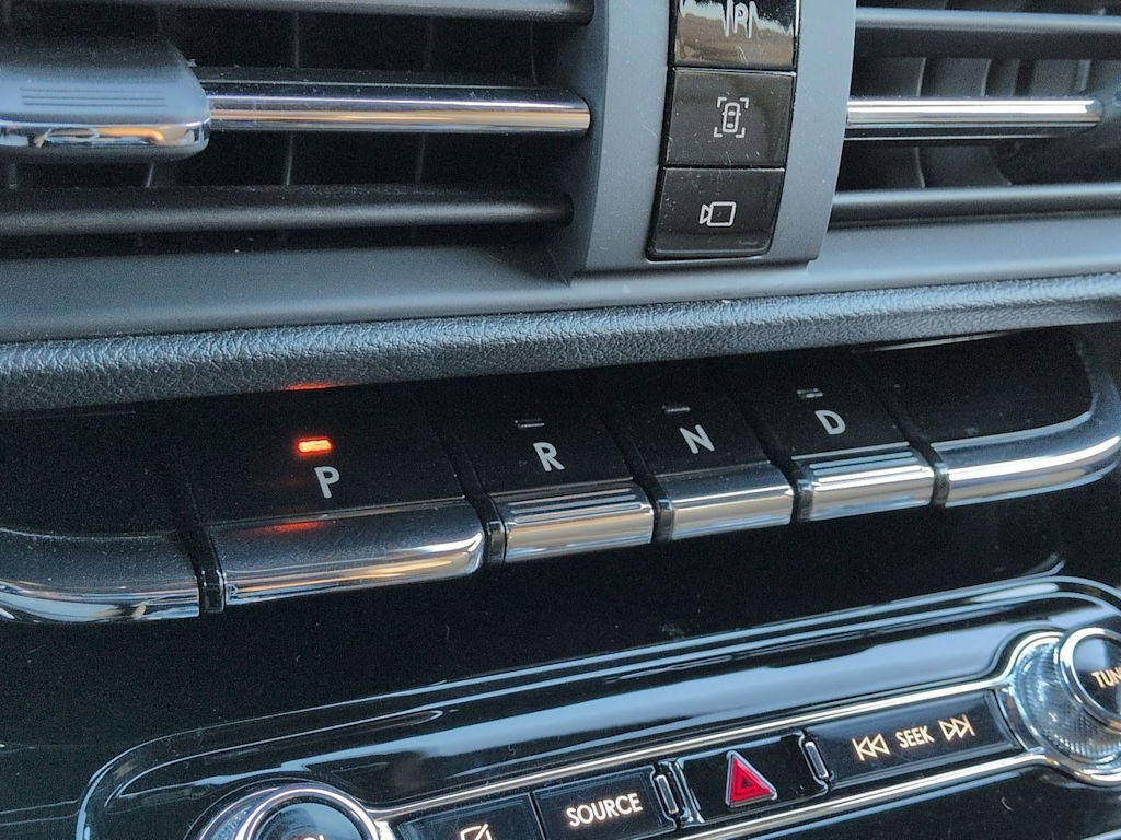 Thumbnail: 2021 Lincoln Corsair - 37