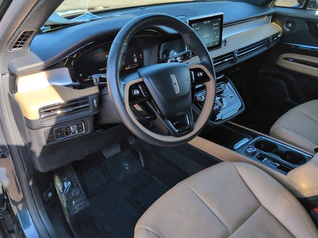 Thumbnail: 2021 Lincoln Corsair - 2