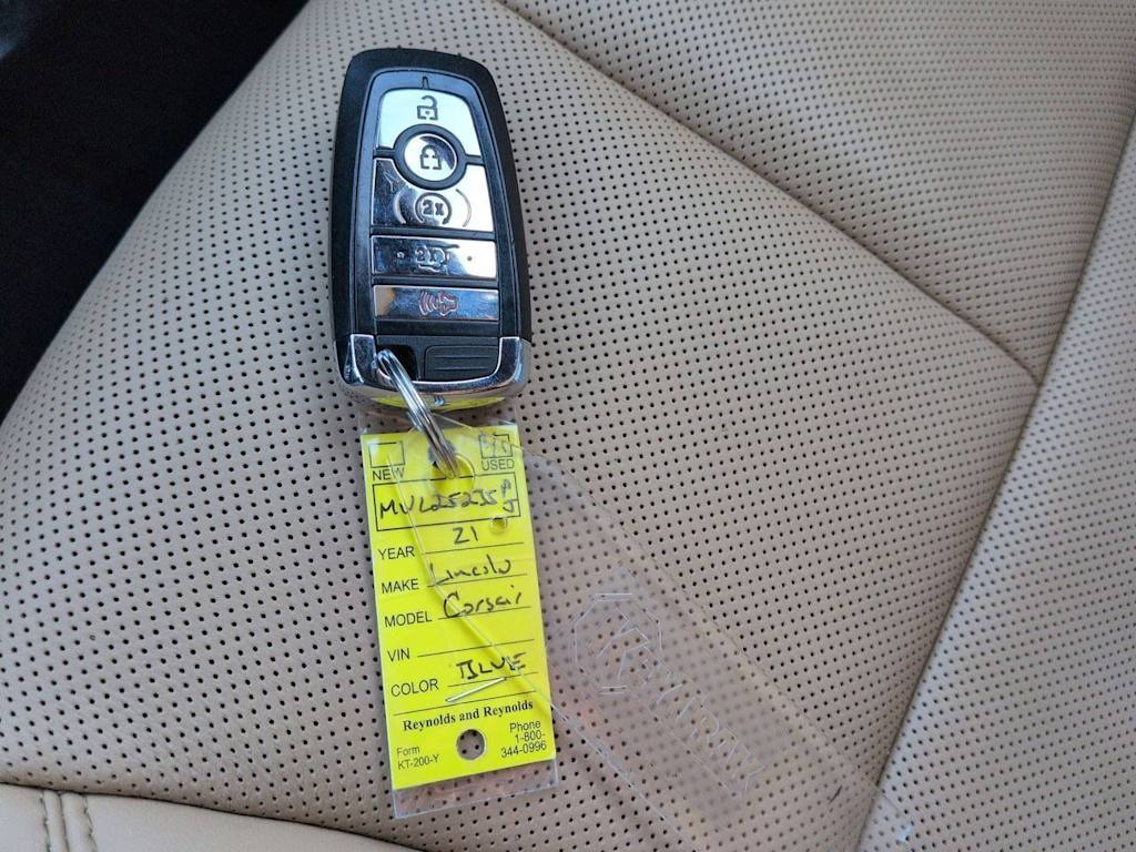 Thumbnail: 2021 Lincoln Corsair - 38