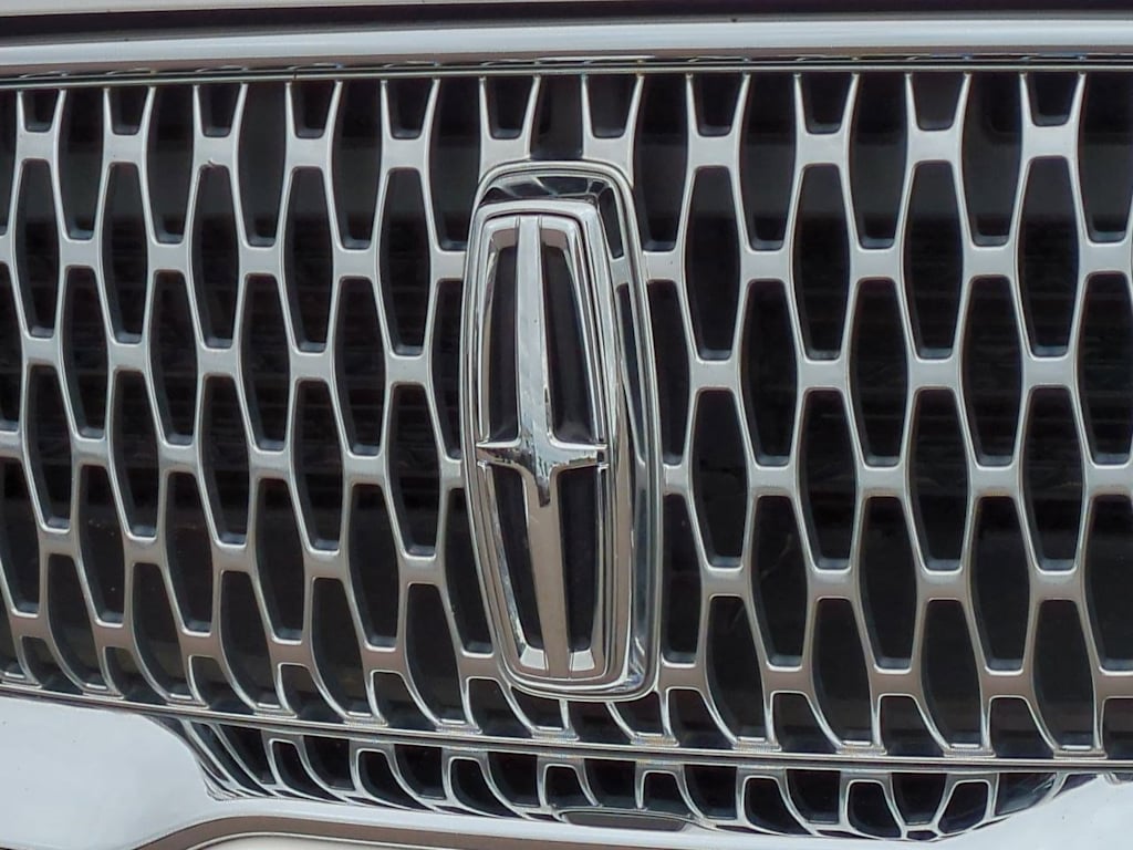 Thumbnail: 2019 Lincoln MKC - 7