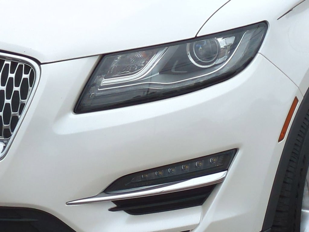 Thumbnail: 2019 Lincoln MKC - 23