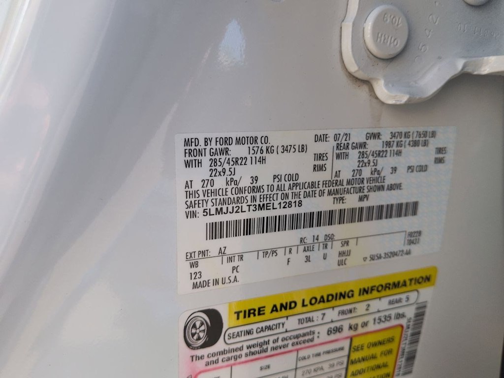 Thumbnail: 2021 Lincoln Navigator - 19