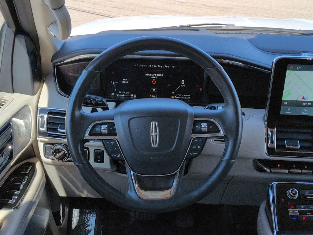 Thumbnail: 2021 Lincoln Navigator - 14